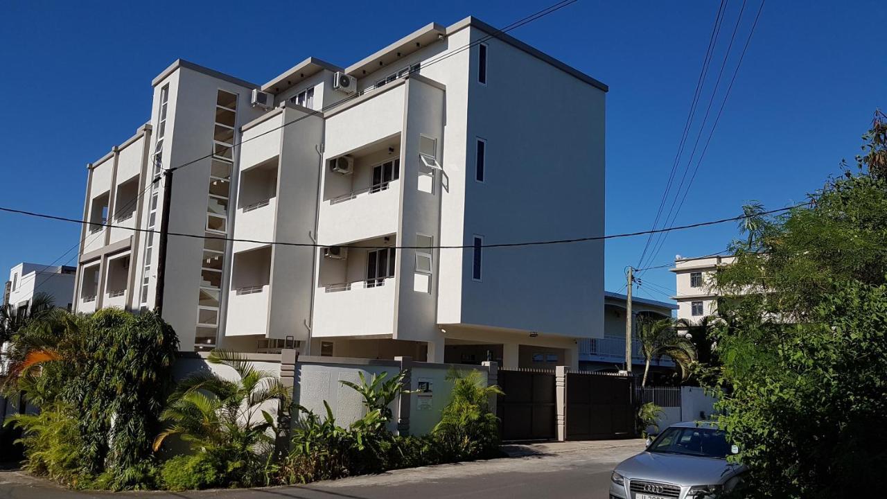 Monalysa St Honore Apartment & Studios Grand Bay Exterior photo