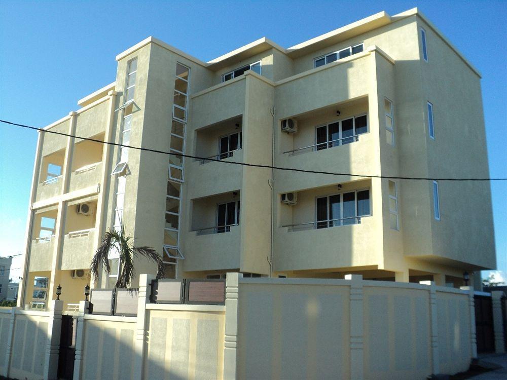 Monalysa St Honore Apartment & Studios Grand Bay Exterior photo