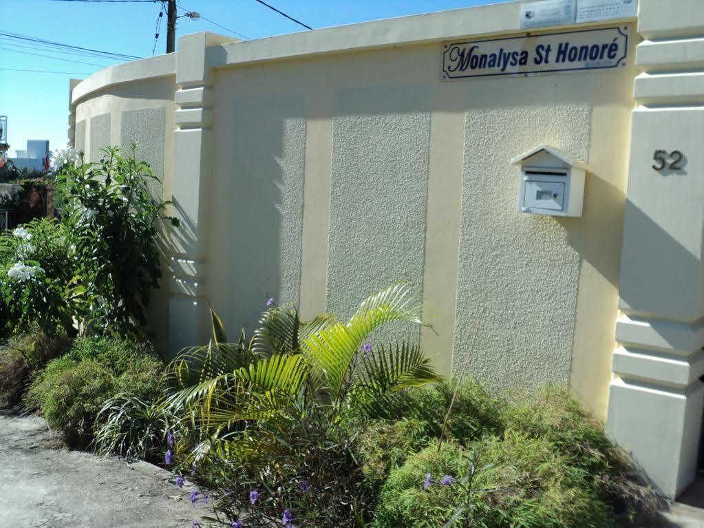 Monalysa St Honore Apartment & Studios Grand Bay Exterior photo